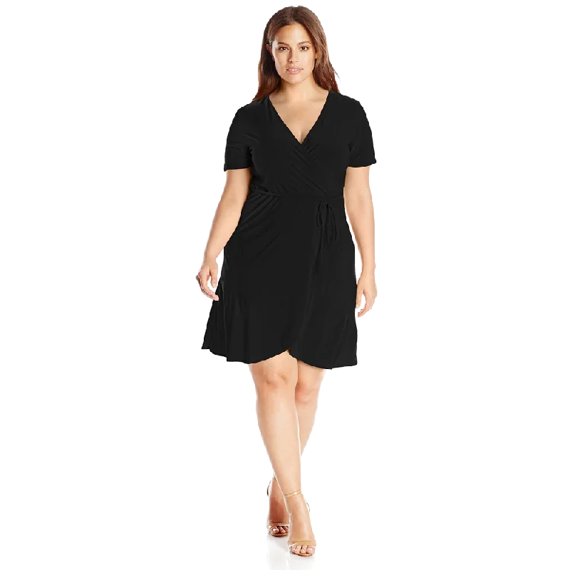 Star Vixen Women's Plus Size Short Sleeve Ballerina Wrap Dress