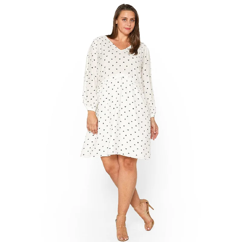 Plus Size Triangle Print Long Sleeve Dress in White Triangle