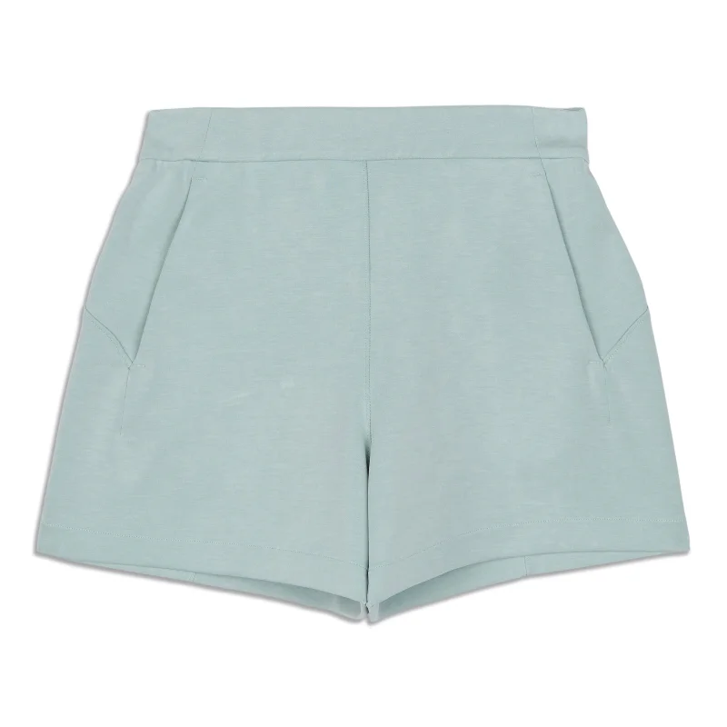 Softstreme Relaxed Short